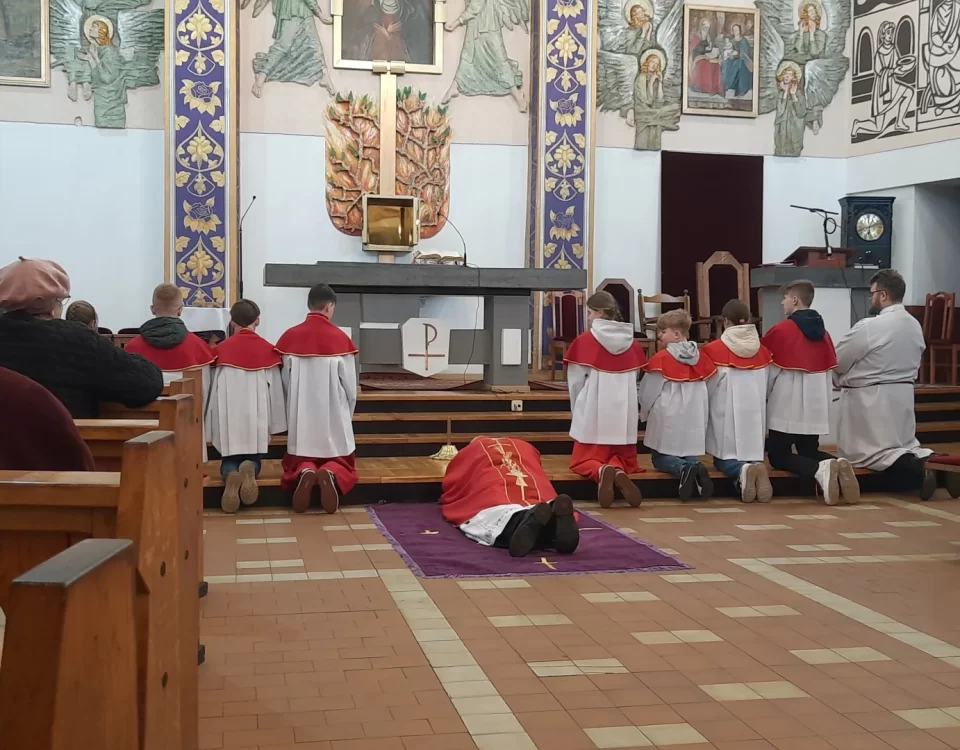 wielki piątek parafia w wartkowicach